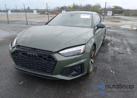 2022 Audi A5 Sportback Premium Plus 45 Tfsi S Line Quattro S Tronic z USA, uszkodzony, nr VIN WAUFACF5XNA015213